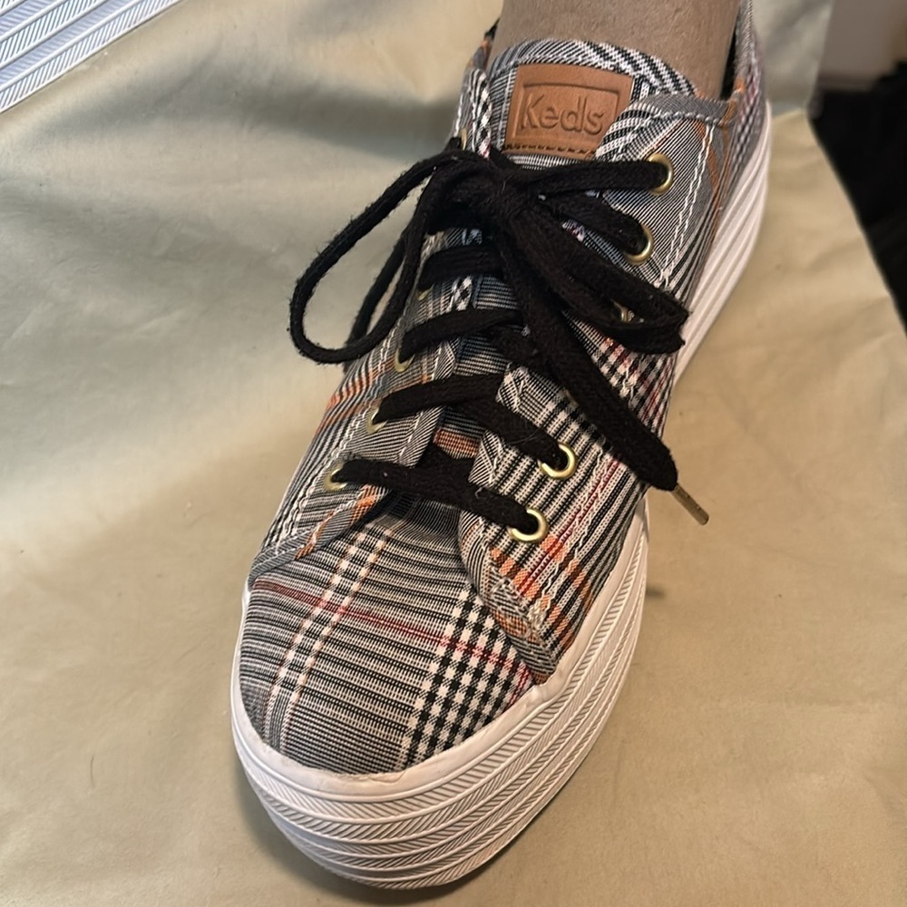 KEDS Triple Up plaid sneakers excellent condition super cute! Size 8.5 - Picture 2 of 15